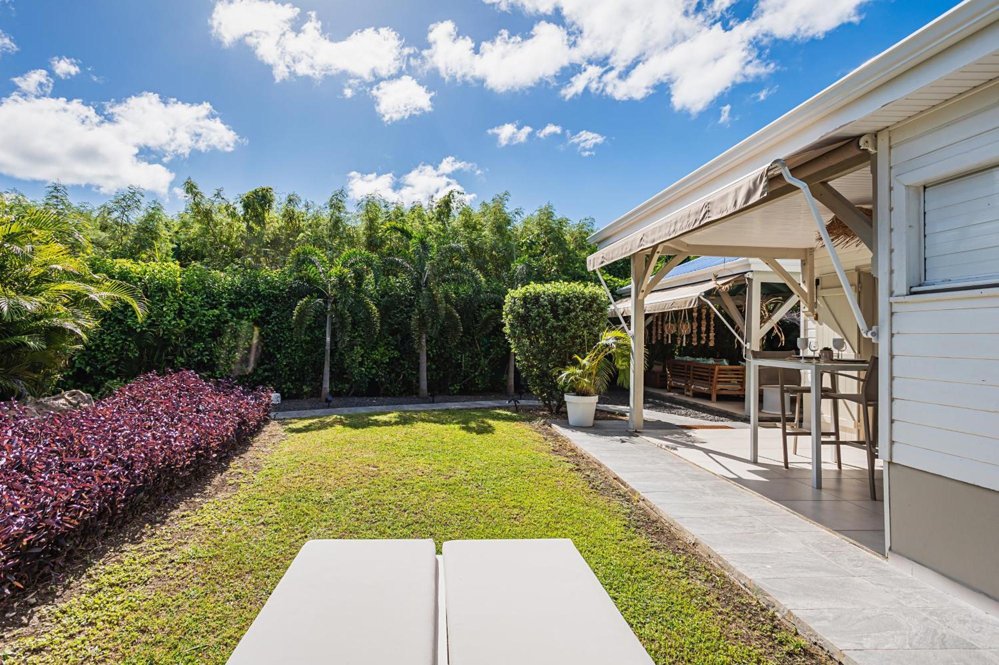 Magnifique Bungalow Et Jacuzzi Au Coeur Des Plages Le Moule Exterior foto